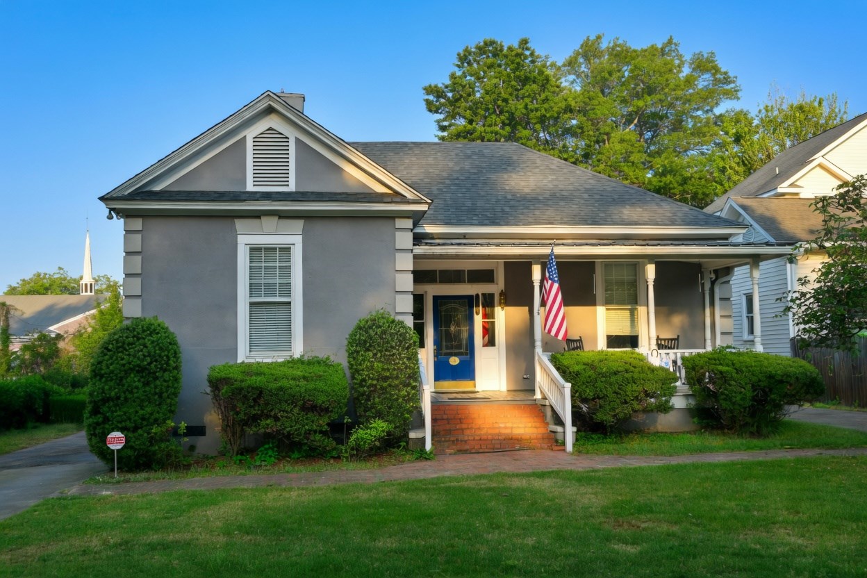 1109 Lyttleton Street
